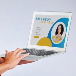 laptop-insurance-and-website-with-a-customer-in-s-2026-01-09-09-44-56-utc creatori siti web per aziende